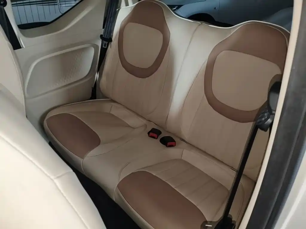Wuling MINIEV — фото 17