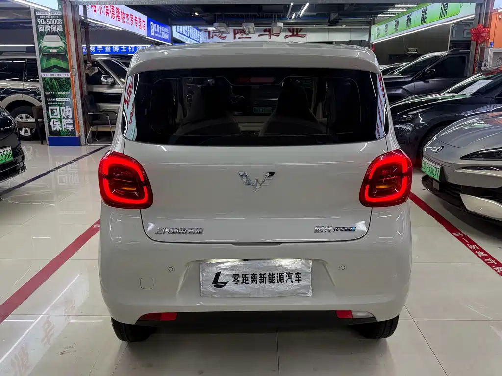 Wuling MINIEV — фото 5