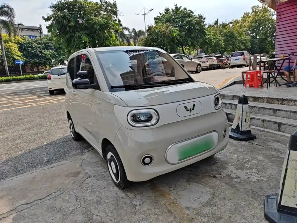 Wuling MINIEV — фото 4