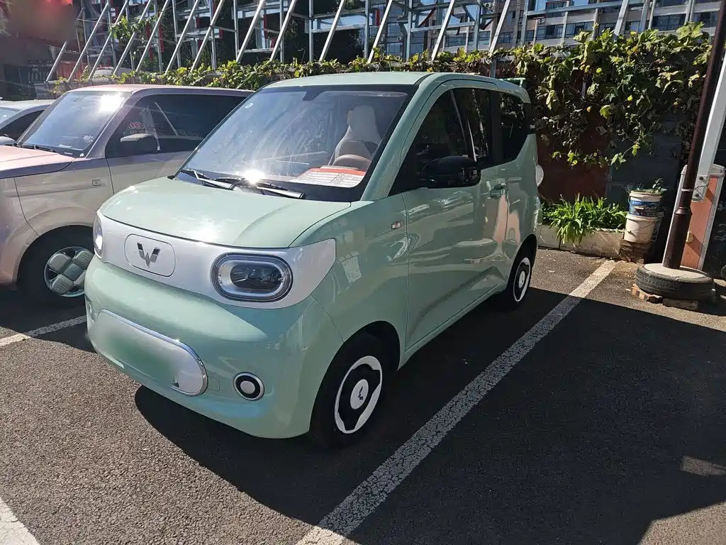 Wuling MINIEV