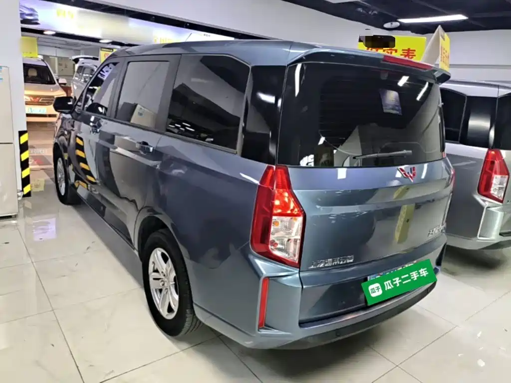 Wuling Hongguang PLUS — фото 5