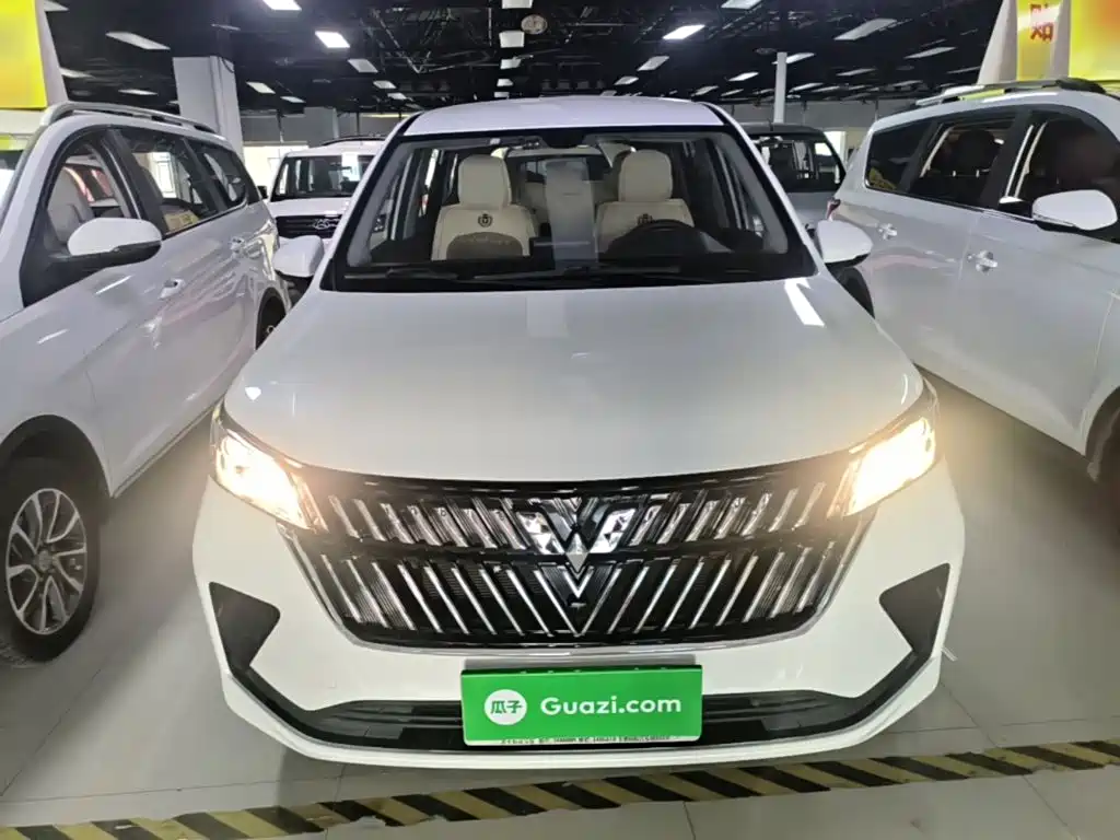Wuling Jiachen — фото 3
