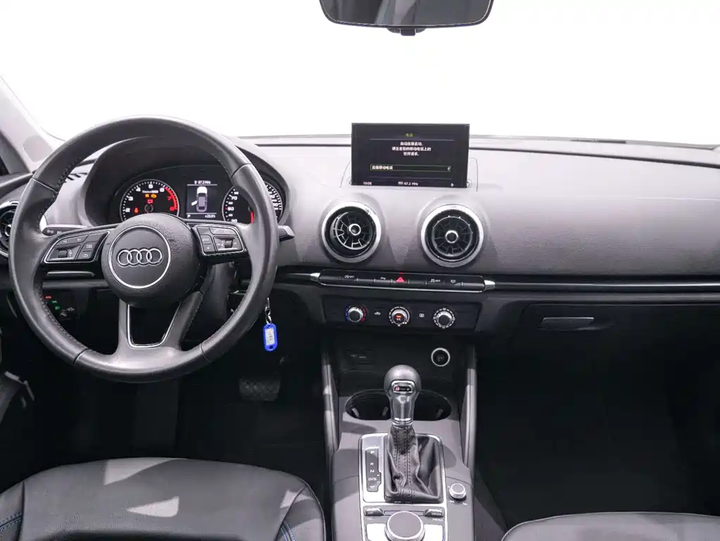 Audi A3 — фото 15