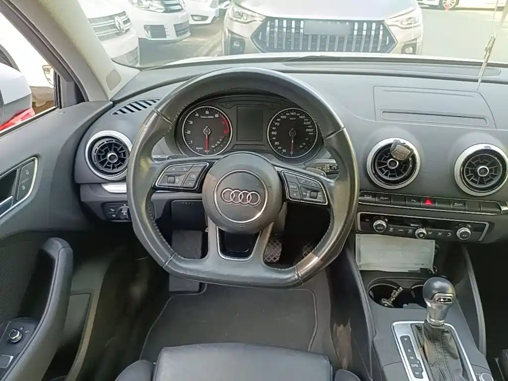 Audi A3 — фото 11