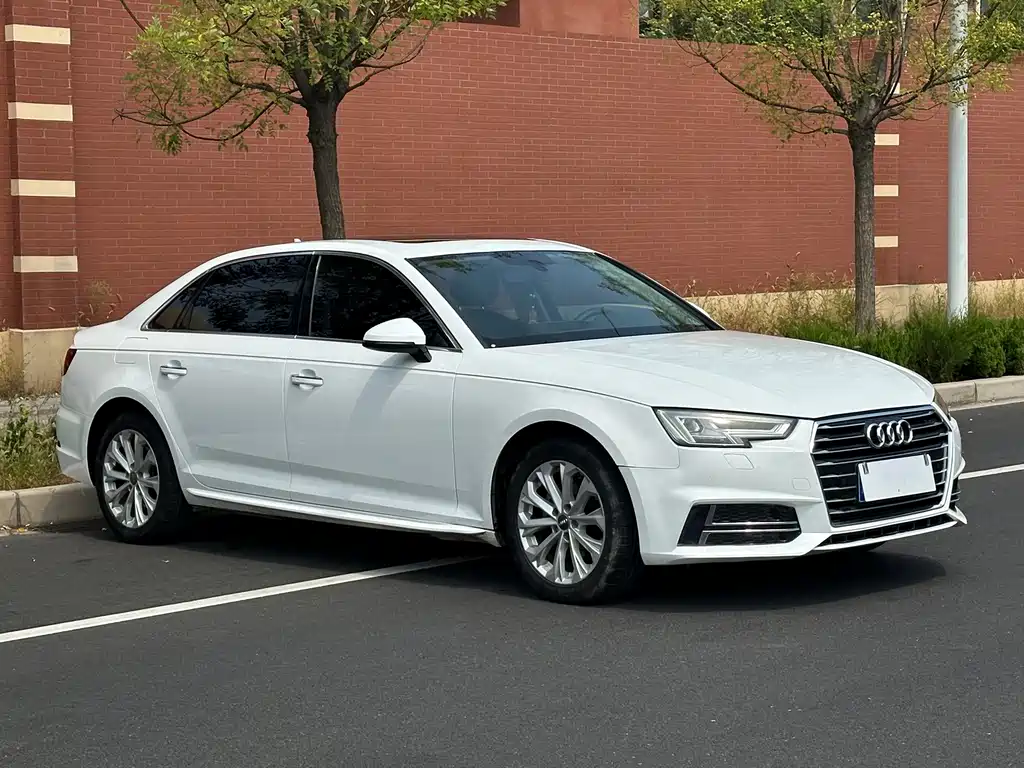Audi A4L — фото 3