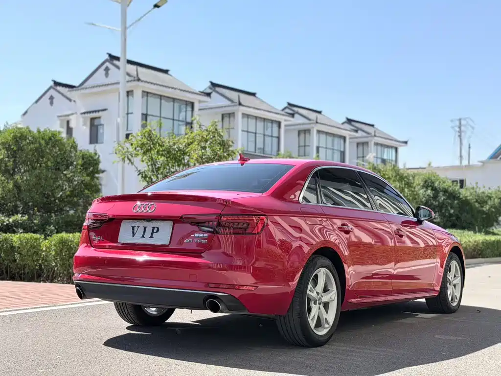Audi A4L — фото 9