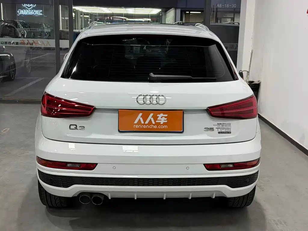 Audi Q3 — фото 17