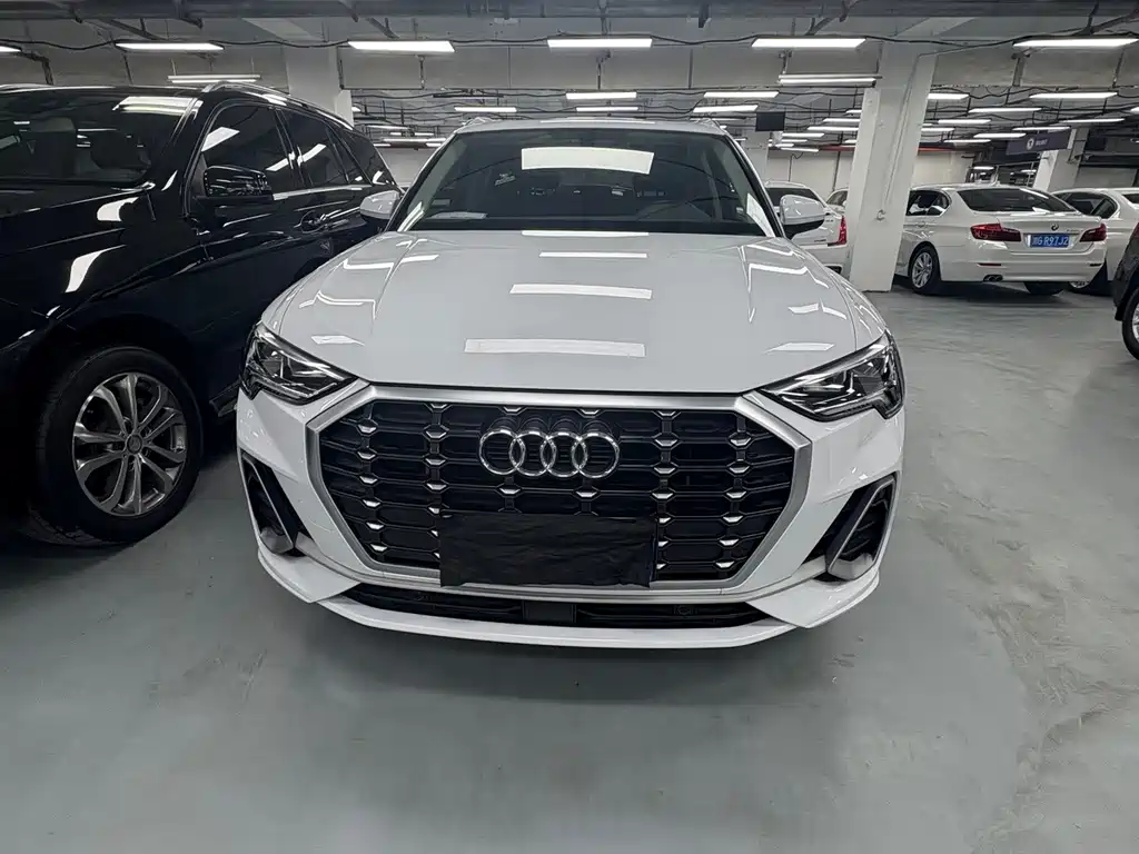 Audi Q3 — фото 2