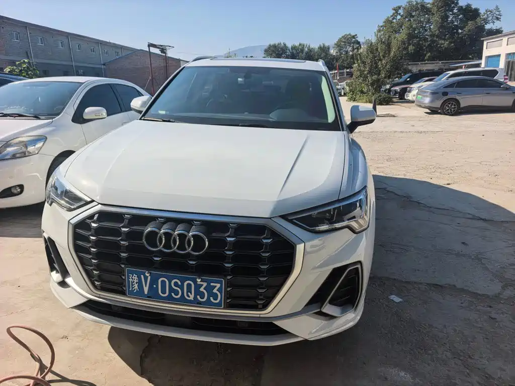 Audi Q3 — фото 5