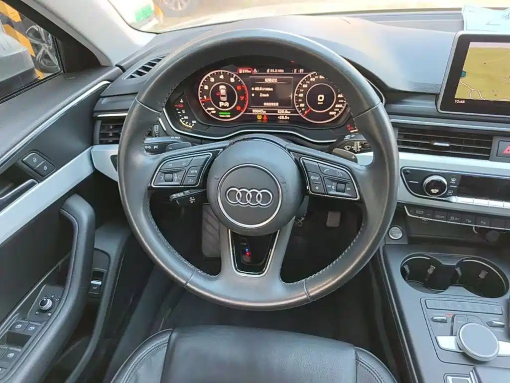 Audi A4L — фото 11