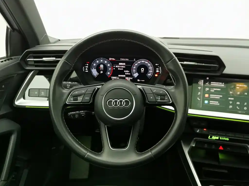 Audi A3 — фото 11