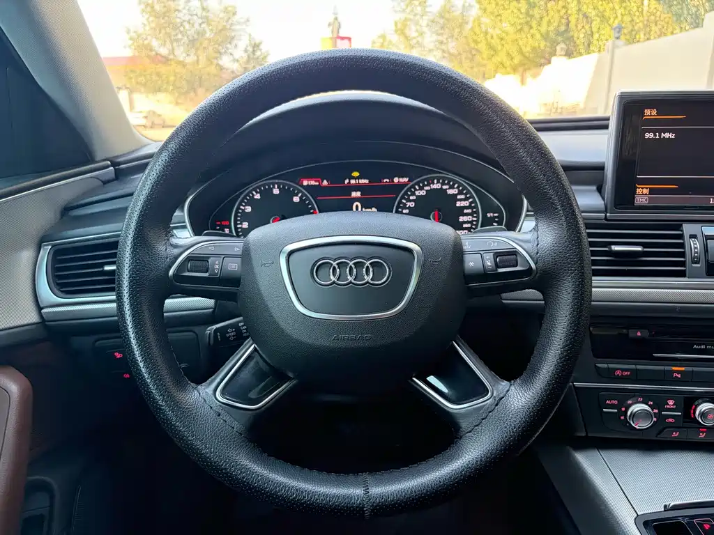 Audi A6L — фото 11