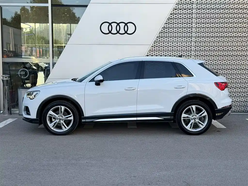 Audi Q3 — фото 3