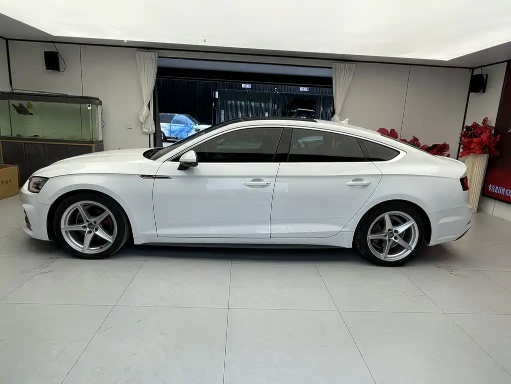 Audi A5 (Import) — фото 2