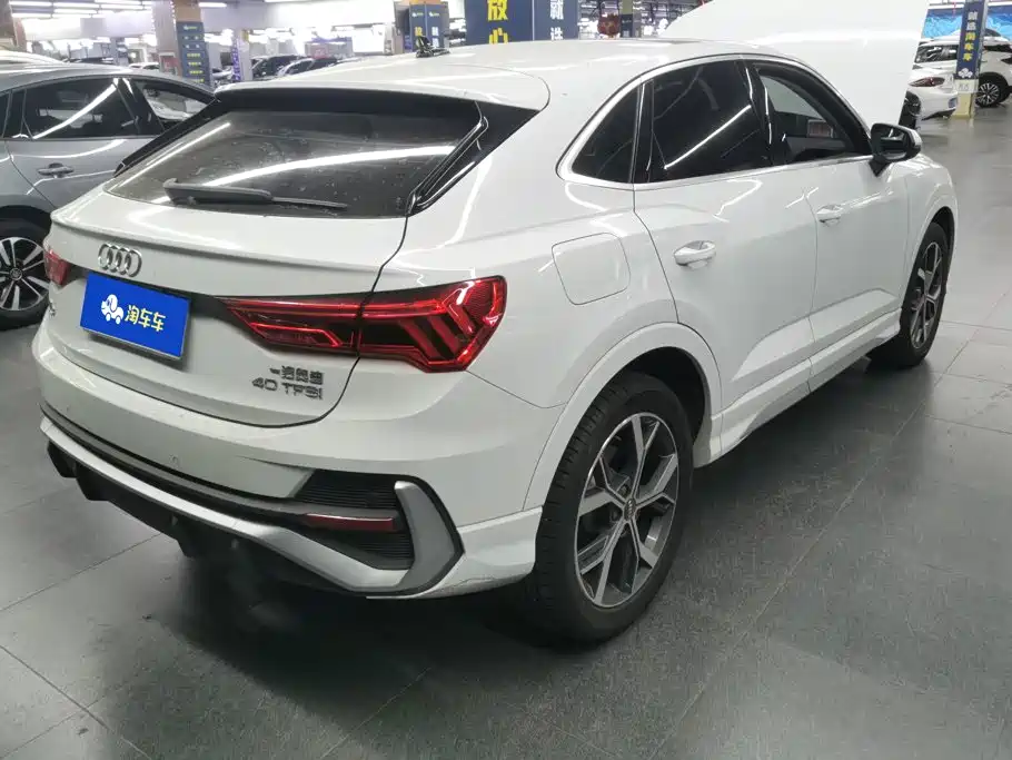 Audi Q3 Sportback — фото 3