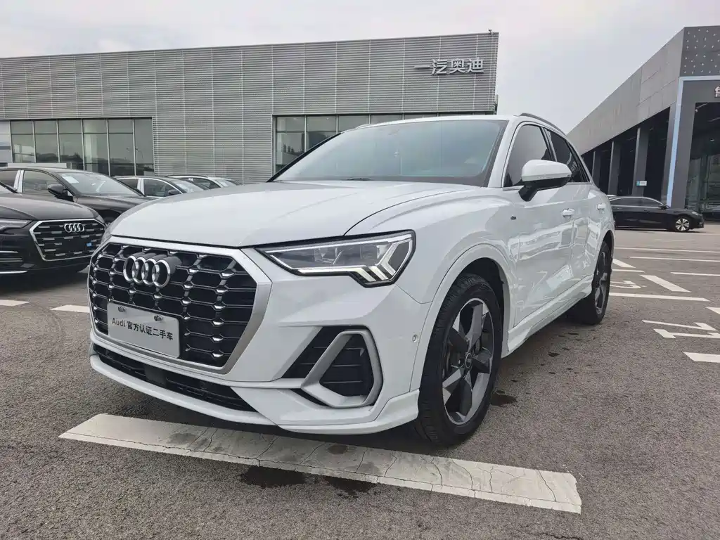 Audi Q3 — фото 2