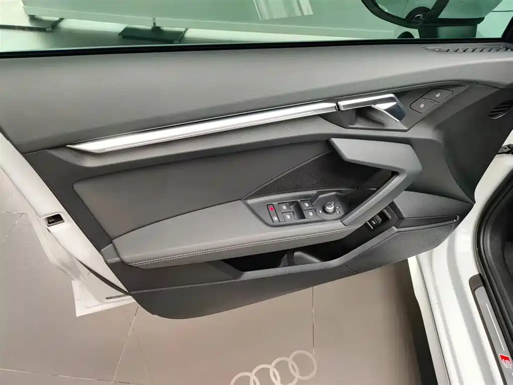 Audi A3 — фото 17