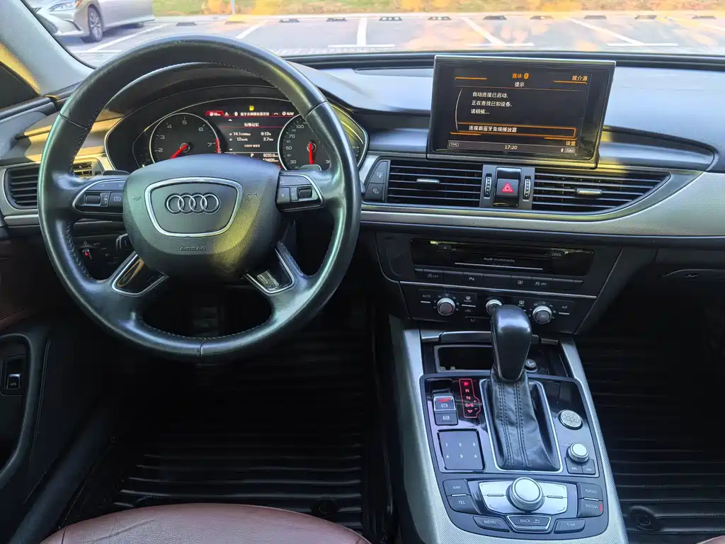 Audi A6L — фото 14
