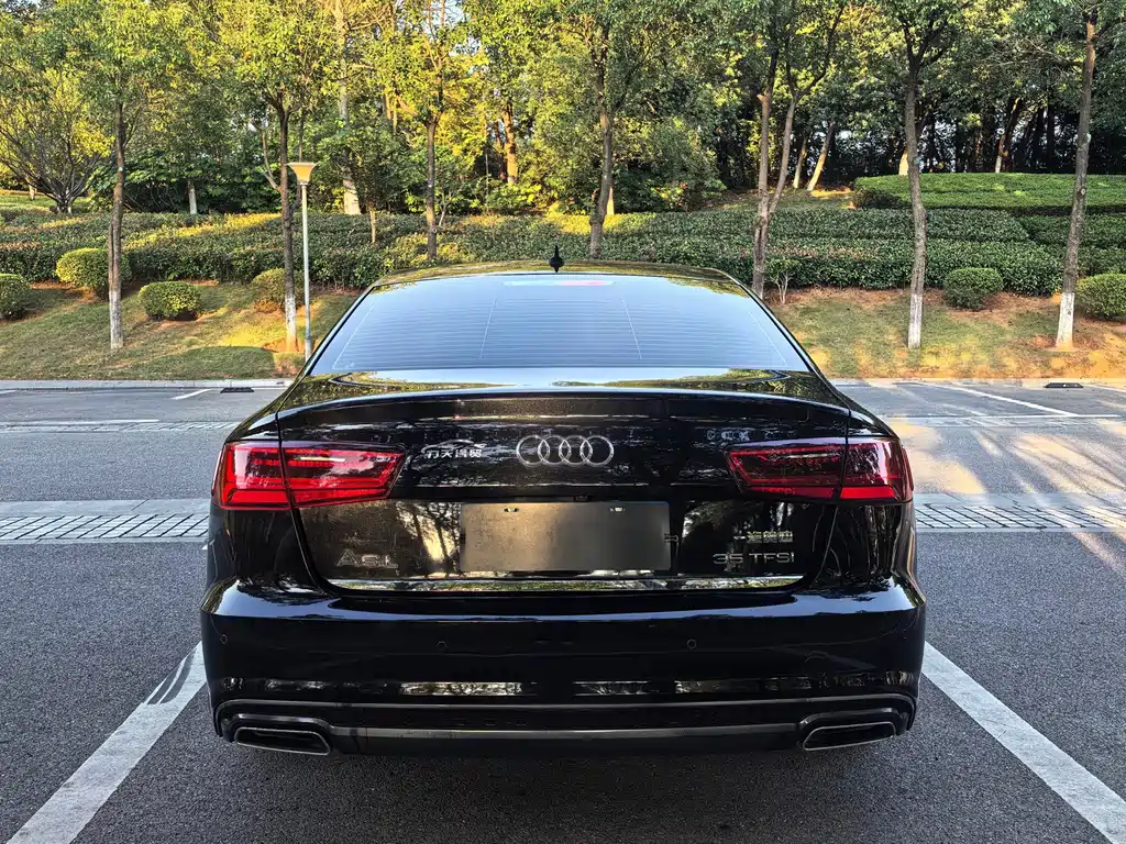 Audi A6L — фото 5