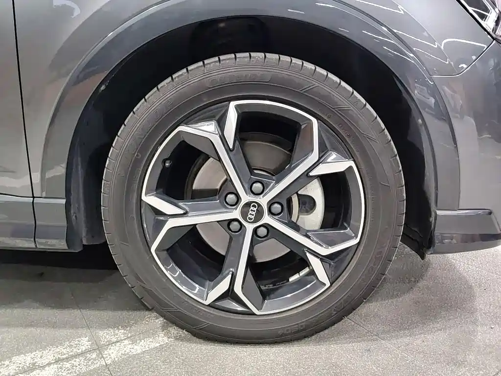 Audi Q3 Sportback — фото 17