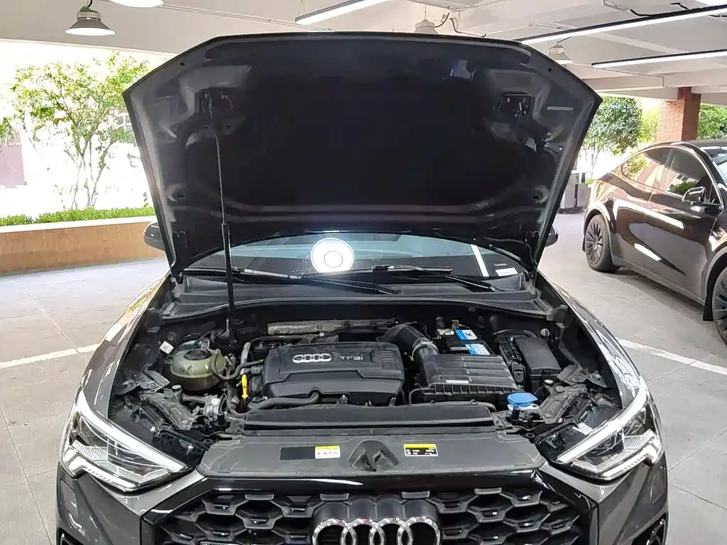 Audi Q3 Sportback — фото 19