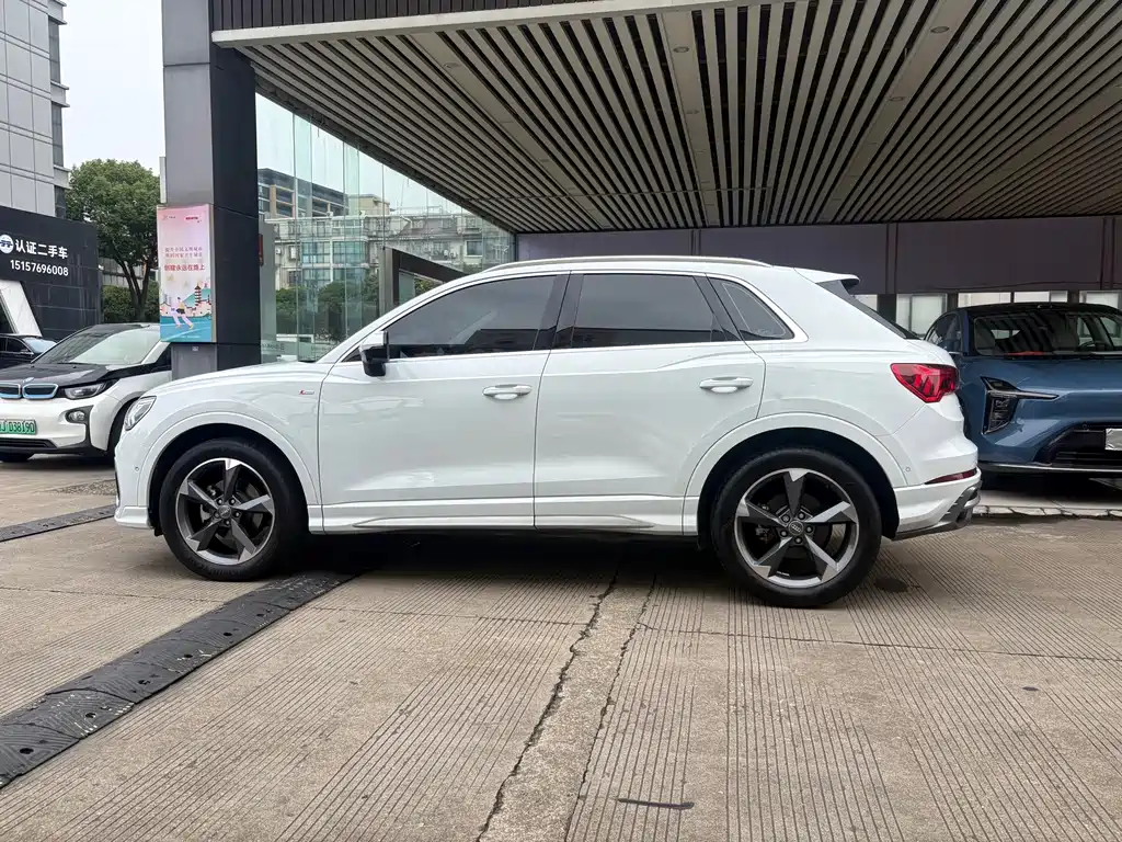Audi Q3 — фото 4