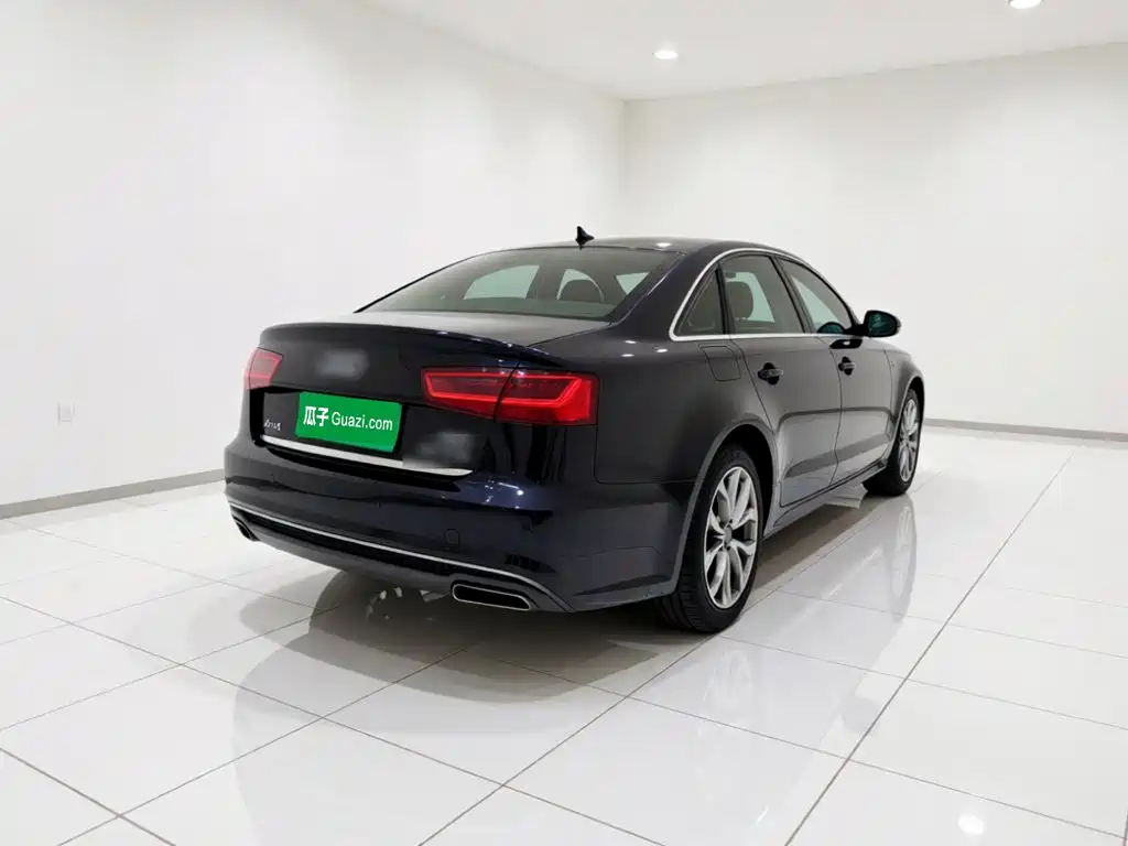 Audi A6L — фото 6