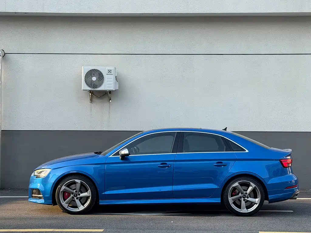 Audi S3 — фото 3