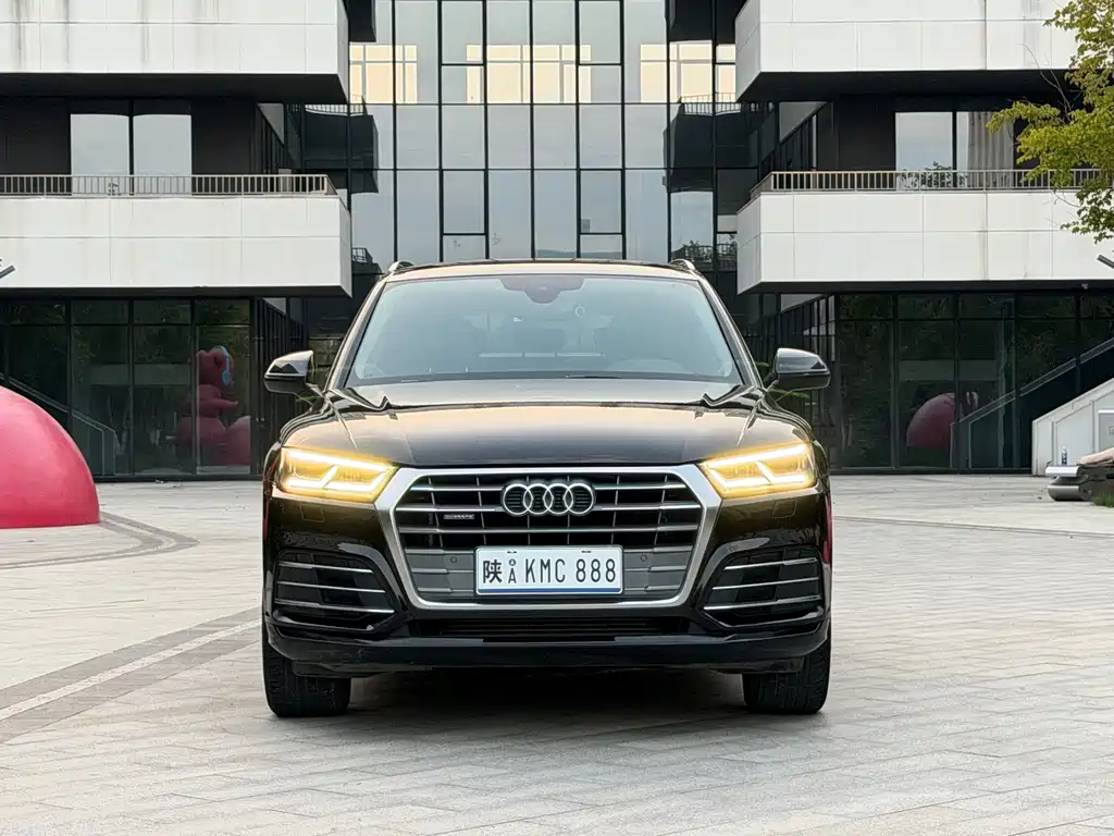 Audi Q5L — фото 2