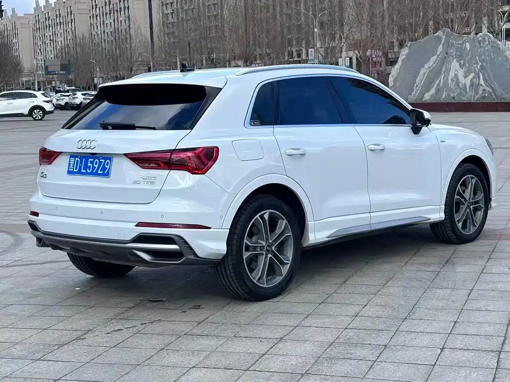 Audi Q3 — фото 7