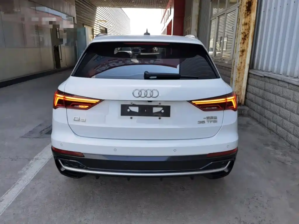 Audi Q3 — фото 6
