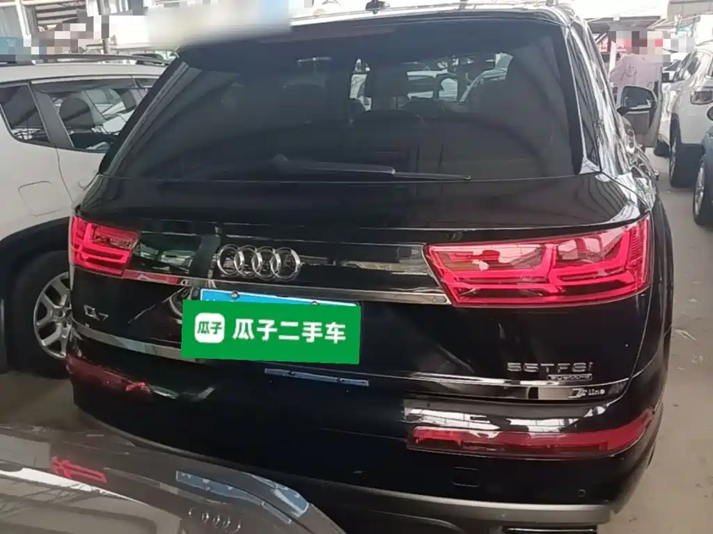 Audi Q7 — фото 6