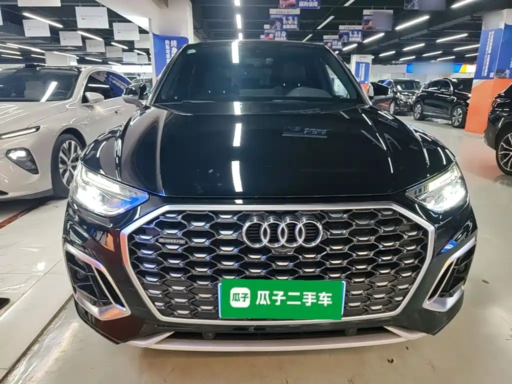 Audi Q5L Sportback — фото 3