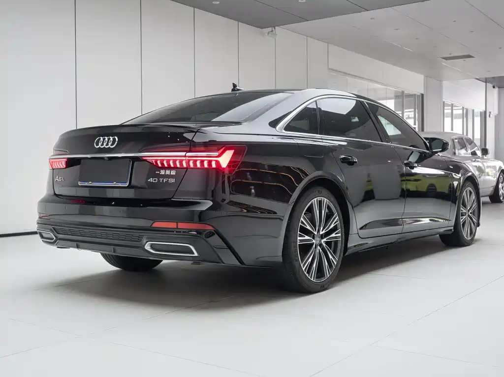 Audi A6L — фото 15