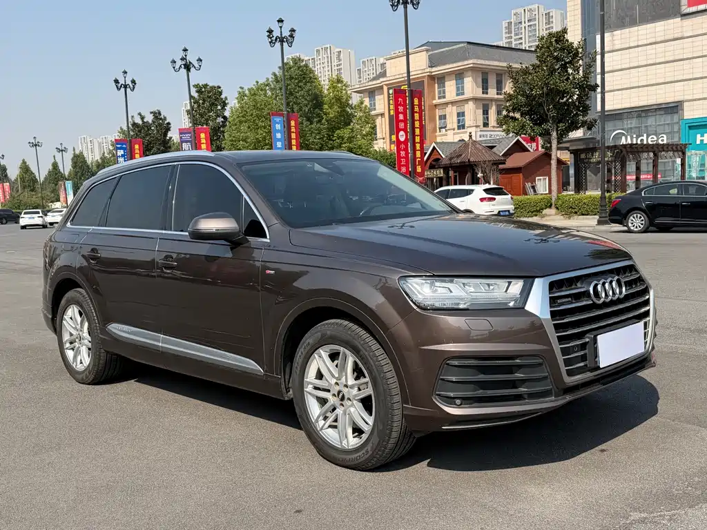 Audi Q7 — фото 3