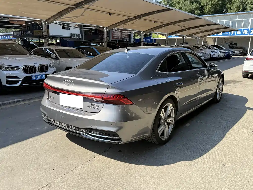 Audi A7L — фото 4