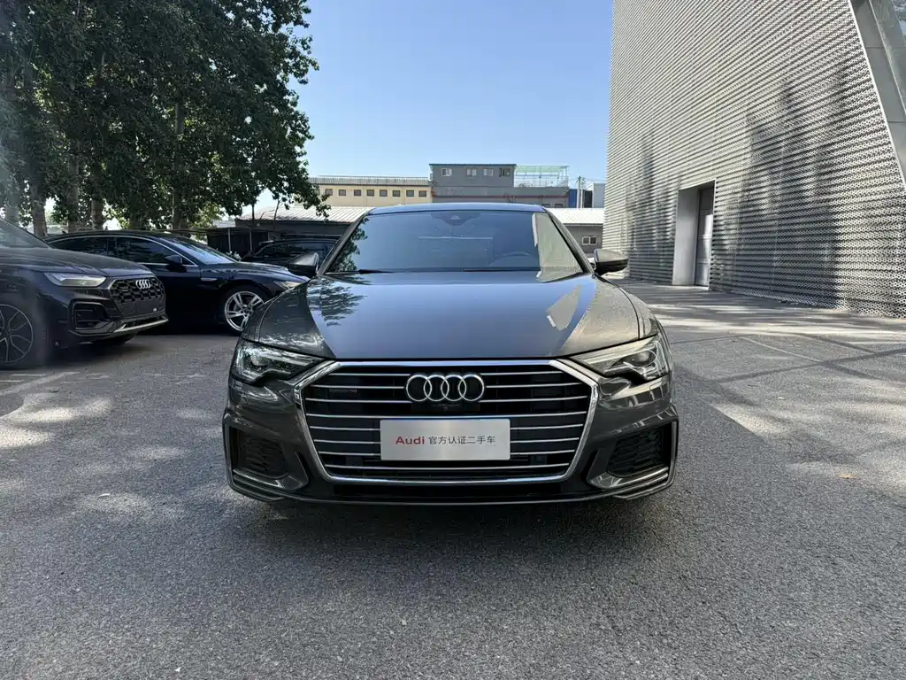 Audi A6L — фото 2