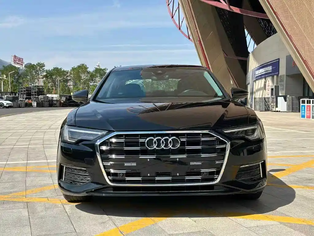 Audi A6L — фото 2