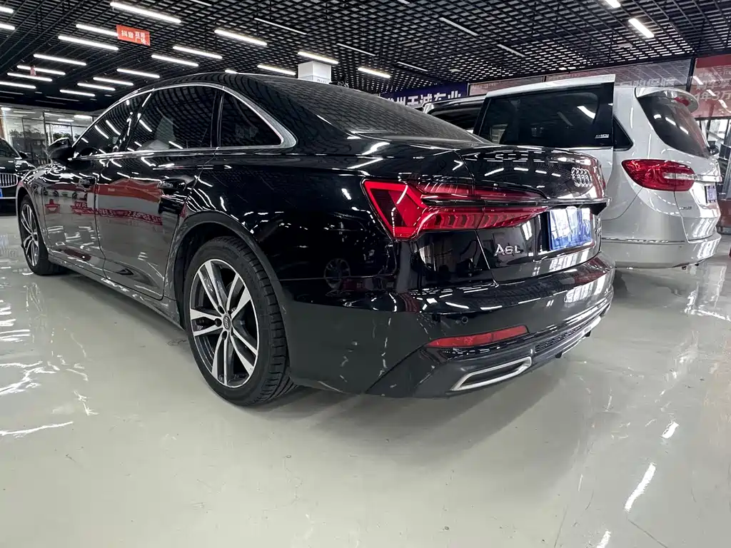 Audi A6L — фото 5