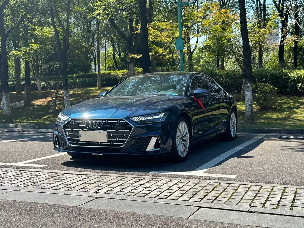 Audi A7L — фото 2