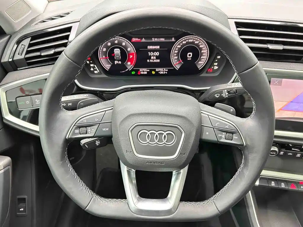 Audi Q3 — фото 8