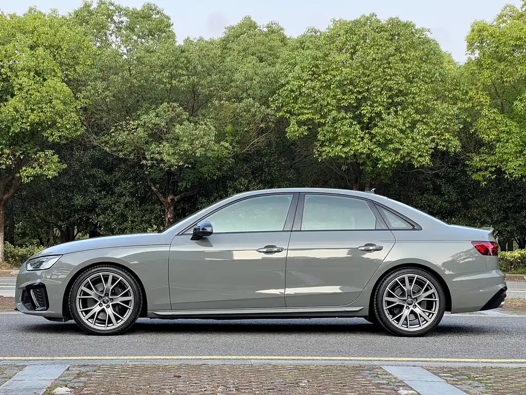 Audi S4 — фото 4