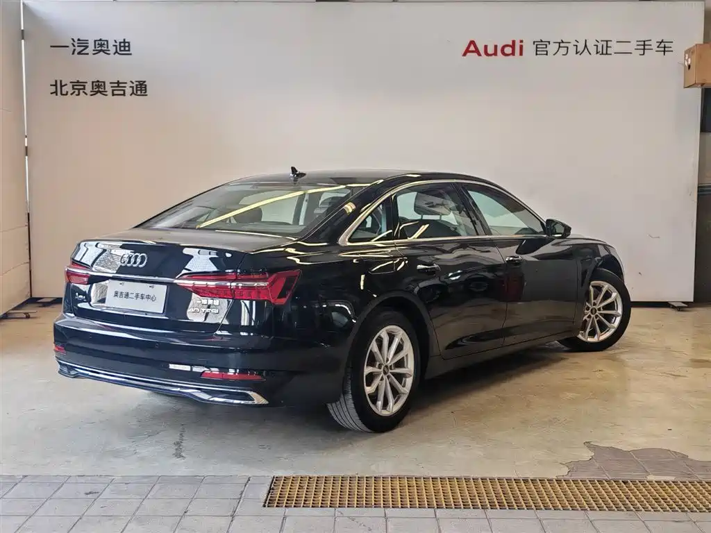 Audi A6L — фото 5