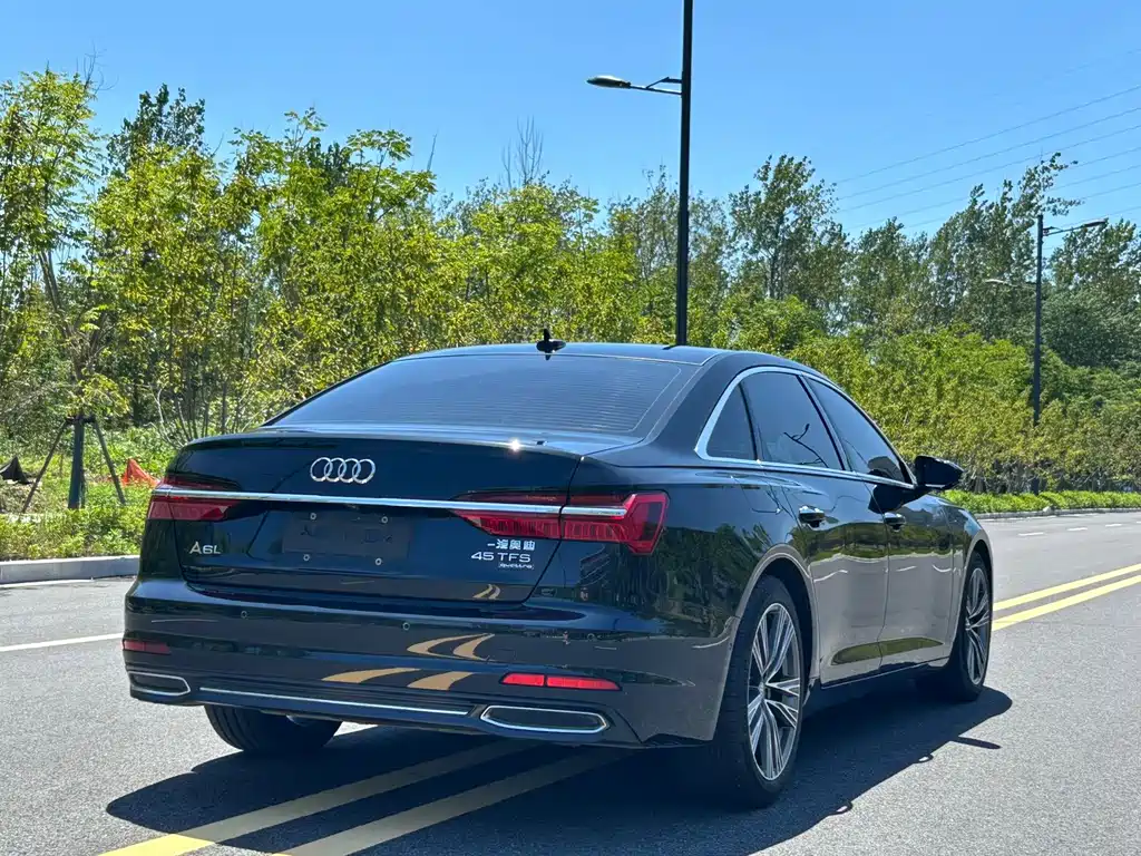 Audi A6L — фото 4
