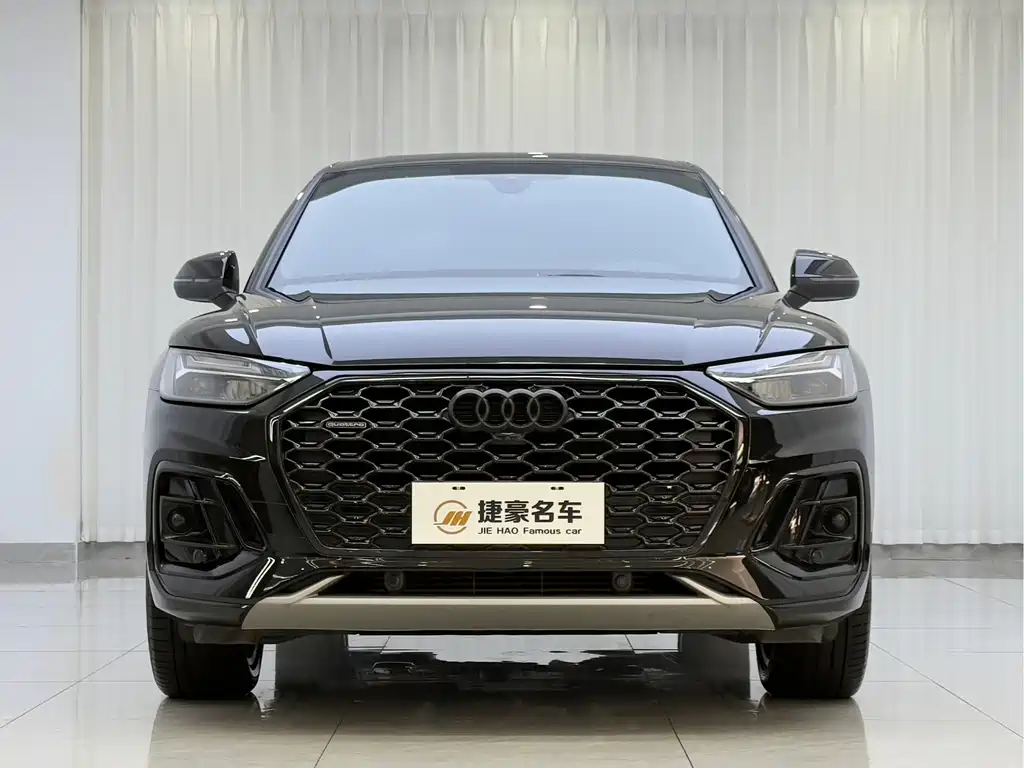 Audi Q5L Sportback — фото 2