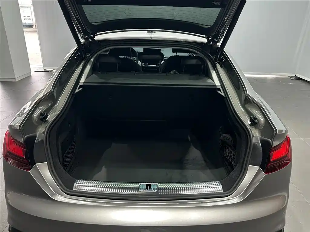 Audi A5 (Import) — фото 9