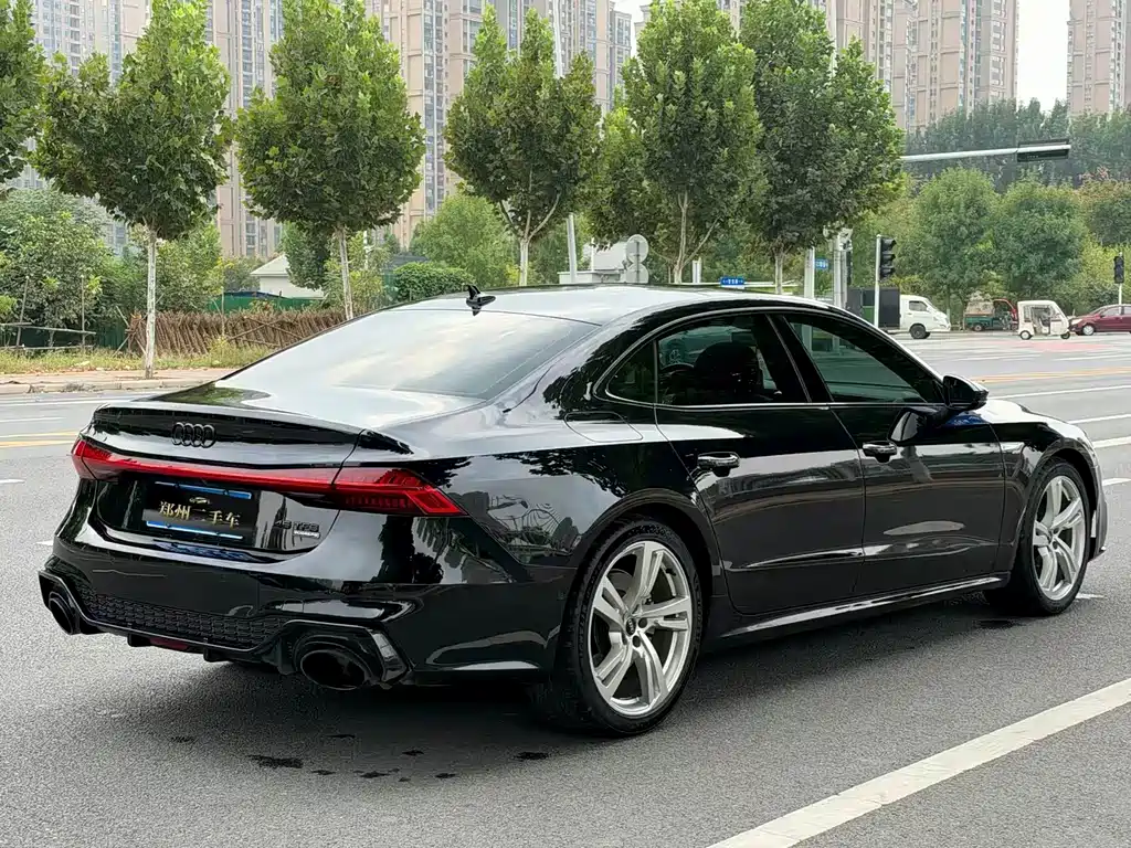 Audi A7L — фото 19
