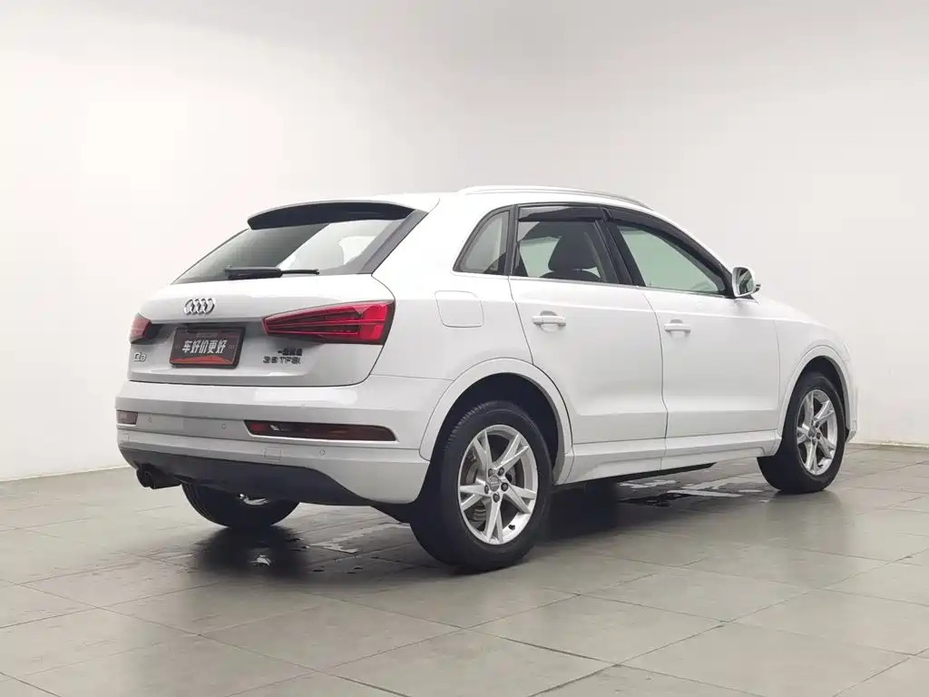 Audi Q3 — фото 2
