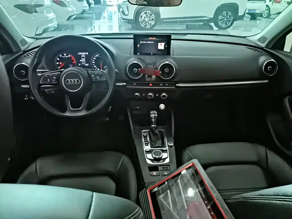 Audi A3 — фото 10