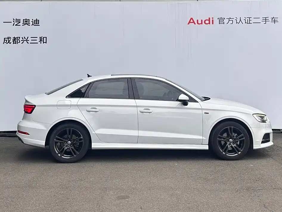 Audi A3 — фото 3